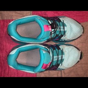 Salomon Tennis Shoes